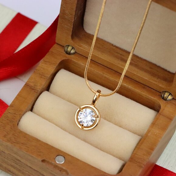 "Classic White Round Pendant with Gold Plated Frame – Elegant Shine, XPPT1707 - Picture 8 of 13